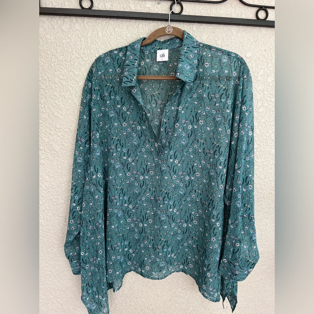Cabi chase blouse like new